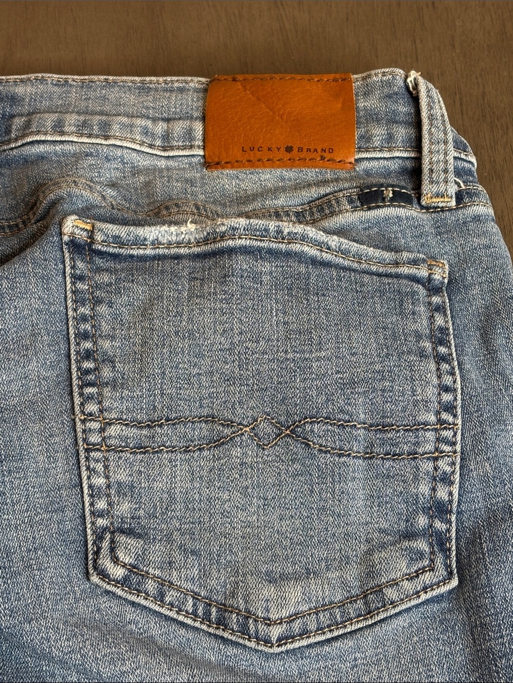 💙 Lucky Brand Lil Maggie Low Rise Bootcut Jeans Women’s 10/30 Light Wash 💙 - Picture 12 of 12